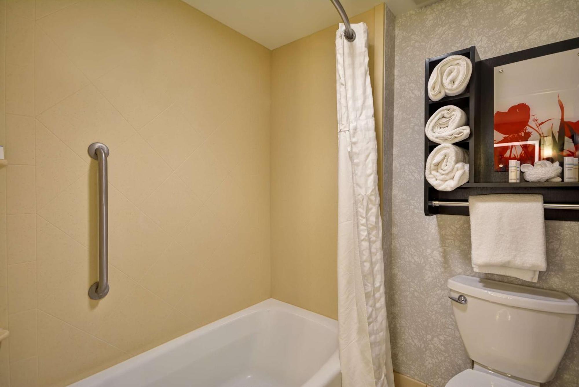 The Homewood Suites By Hilton Ithaca Ngoại thất bức ảnh